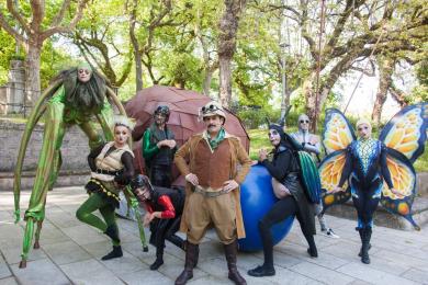 O fantástico circo de insectos xigantes do Dr. Mezzo