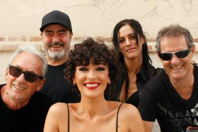 A banda de Sabina Benditos Malditos recala en Galicia con tres concertos ao abeiro do Xacobeo 21-22