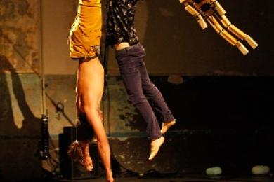 O Salón Teatro de Santiago acolle tres espectáculos de novo circo no marco do encontro 'D10!'