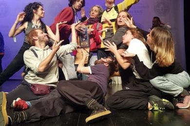 O Festival de Teatro de Estambul premia como mellor actriz a Olga Cameselle polo seu papel no espectáculo do Centro Dramático Galego 'Serva me, servabo te'