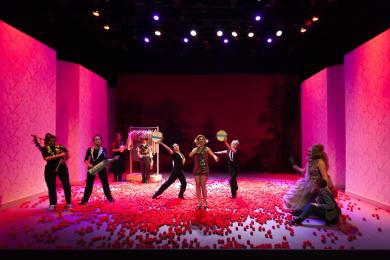 O CDG repón 'Neorretranca e posmorriña' no Salón Teatro cun encontro co público e funcións inclusivas e de conciliación