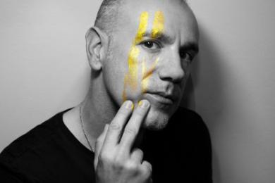 O cantautor Emilio Rúa presenta novo disco na Cidade da Cultura nun concerto con referentes da música como Víctor Manuel e Rosa Cedrón