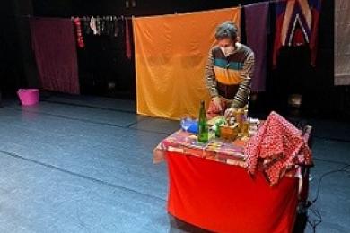O Salón Teatro acolle unha mostra das propostas artísticas participantes no programa 'Residencias cruzadas'