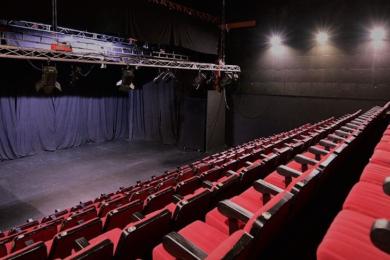 A Xunta inviste 150.000 euros no funcionamento das salas Ártika e Ensalle en Vigo e Gurugú e Teatro del Andamio na Coruña