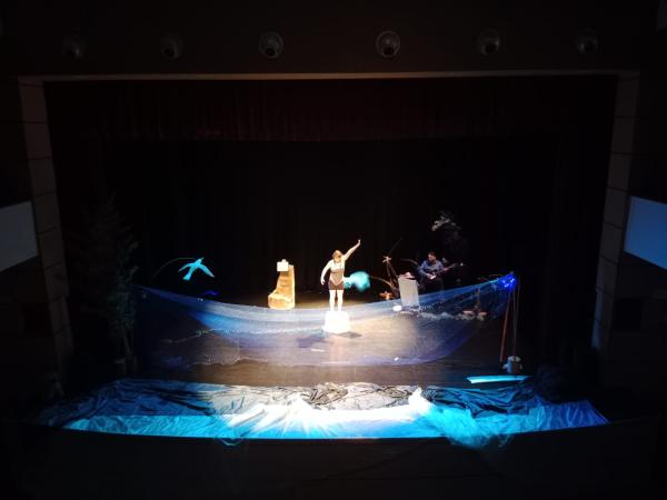 Historia dunha nena namorada do mar