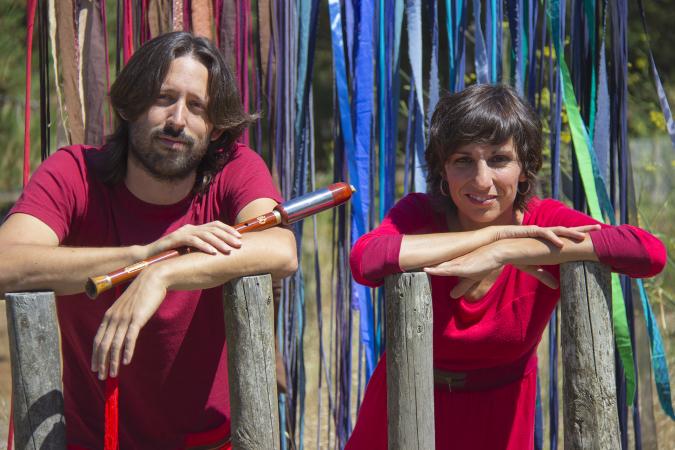 Contos de nenas grandes e pequenas