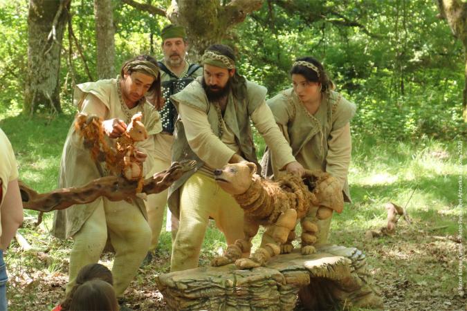 La osa estelar, de Panta Rhei (EUS)