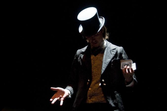"J, K, W e Y": unha escolma de despropósitos
