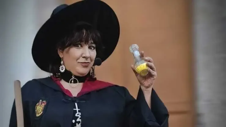 Meiga Belmonte: bruxa en prácticas