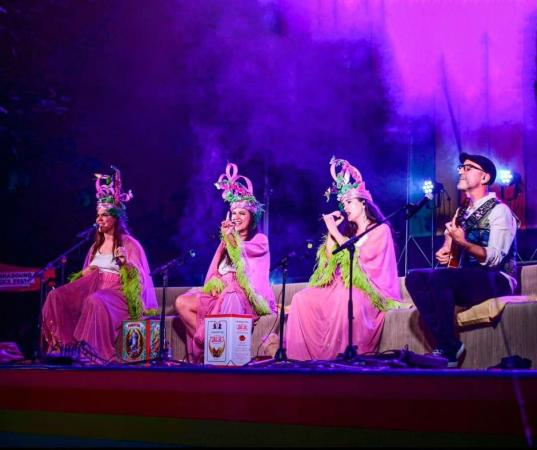 Rebovina Divas Live