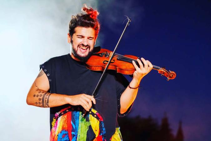 Ye-Yé. Strad el violinista rebelde