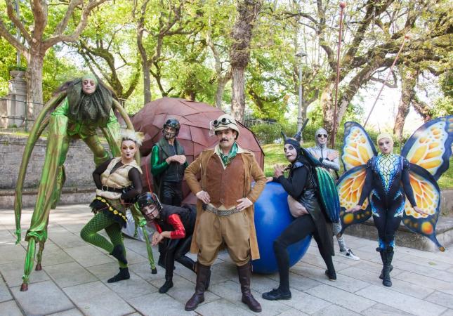 O fantástico circo de insectos xigantes do Dr. Mezzo