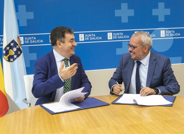 Román Rodríguez y el alcalde de Ribadavia