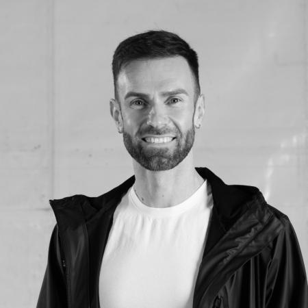 O Centro Coreográfico Galego retoma o seu plan de formación cun curso de baile tradicional impartido por Fran Sieira na Coruña e Ourense