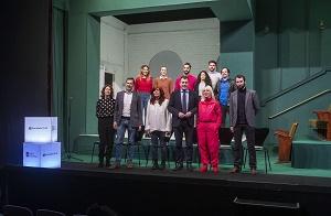A Xunta estrea no Centro Dramático Galego 'Ás oito da tarde, cando morren as nais' con dirección e dramaturxia de Marta Pazos
