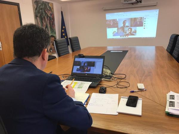 A Xunta recolle as achegas dos sectores do libro e audiovisual galegos para deseñar un plan de reactivación