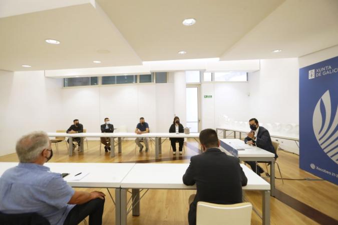 A Xunta e as asociacións de orquestras de verbena planifican o reforzo do apoio ao sector cunha nova serie de concertos dentro do Xacobeo 21-22