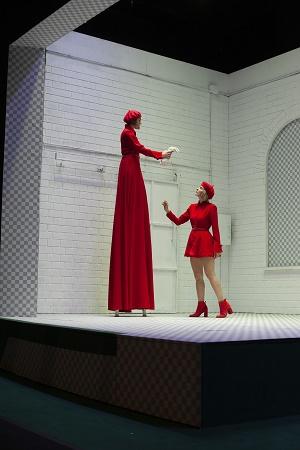 Veciñanza de Malpica, Miño, Rianxo e Sobrado verá 'Às oito da tarde, cando morren as nais' en Santiago co programa de mobilidade do Centro Dramático Galego